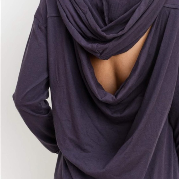 Mono B Triangle Cutout Pullover Hoodie NWT - Picture 3 of 3